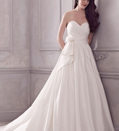 paloma blanca and wedding dress