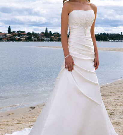 beautiful, white wedding dress and prinsess
