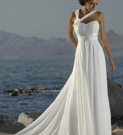 white dresses and en