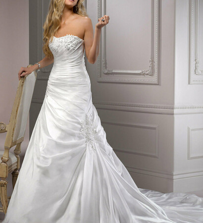 weddinggown, weddingdress and gardenwedding