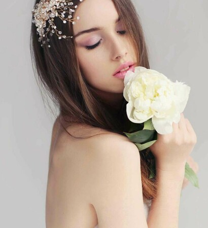 woman, hairstyle and boheme