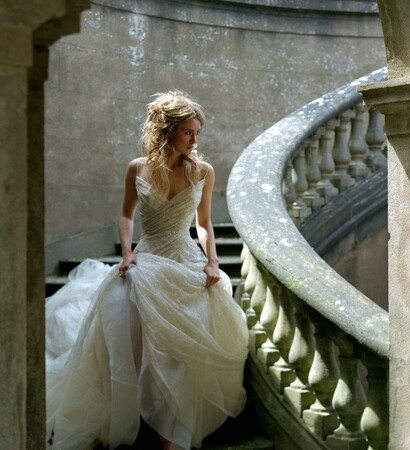 white, wedding dress and hair