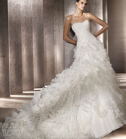 wedding dress, cute and luxurious