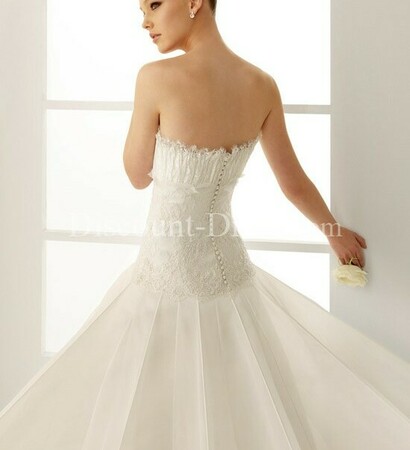 wedding dress, beautiful and strapless