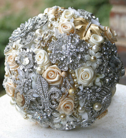 brooch bouquet, bridal and bouquet