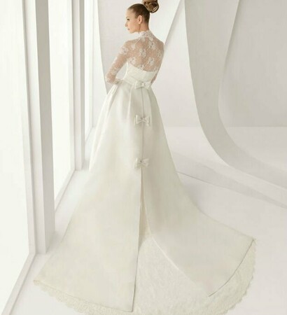 lace sleeves, bow and train