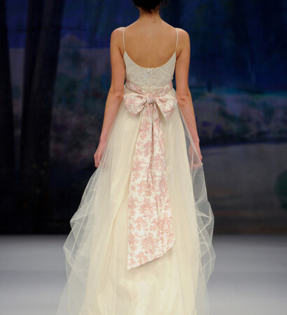 flower, lace wedding dress and photography