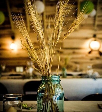 barn, decor and centre piece