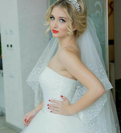 wedding day, fashion dress and wedding dress
