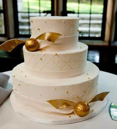 cake, hogwarts and white