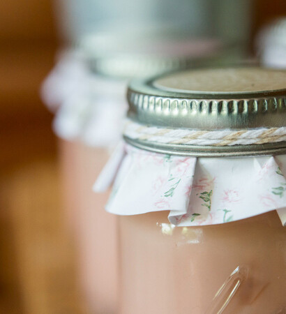 confetti.co.uk, favour and mason jar