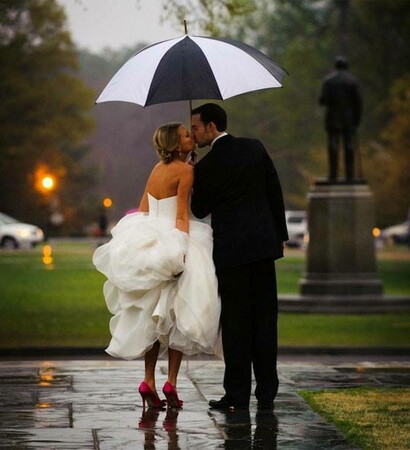 bride, wedding plenner and dresses
