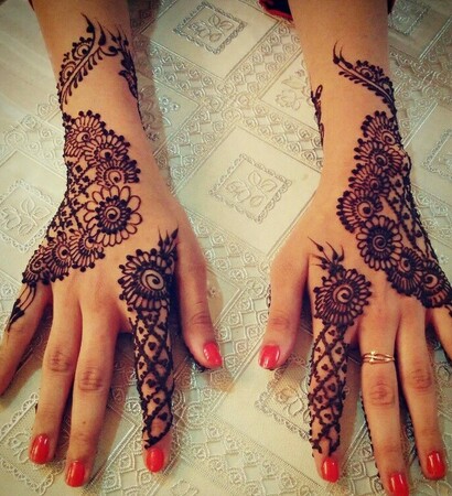 mehendi, indian weddings and all dressed