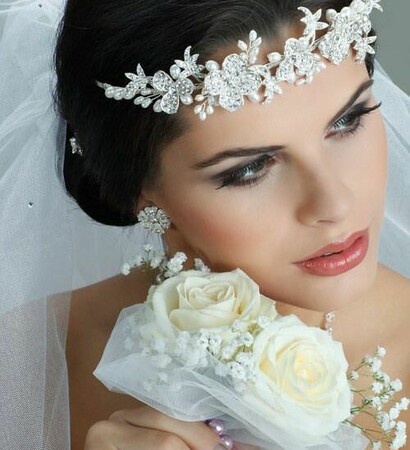 mariee, white and roses