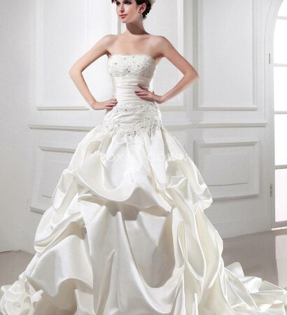 wedding dress, sleeveless wedding dress and beading wedding dress