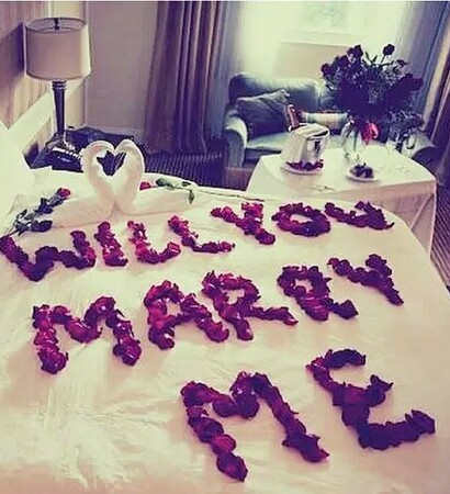 red, romantic and couple
