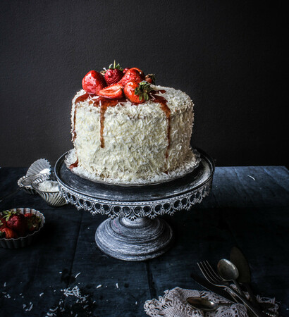 foodporn, wedding cake and chocolate cake