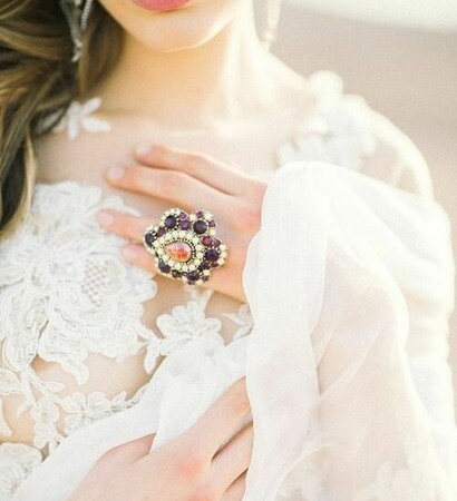 woman, beautiful and dentelle
