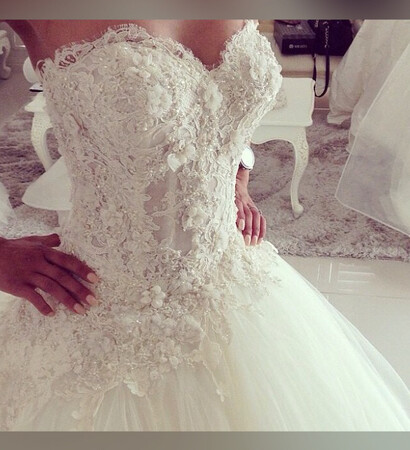 pearl, whitedress and lace