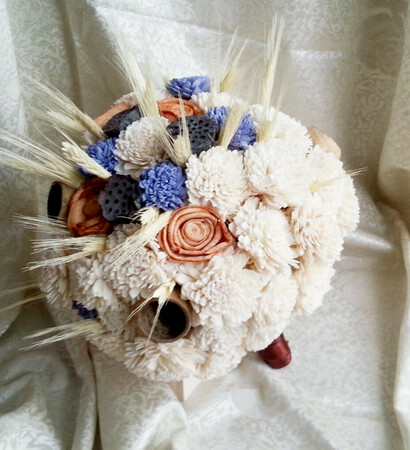 rustic wedding, burlap and sola flower