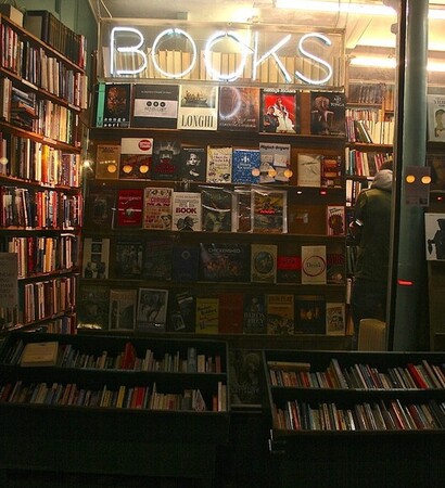 couple, crazy and books