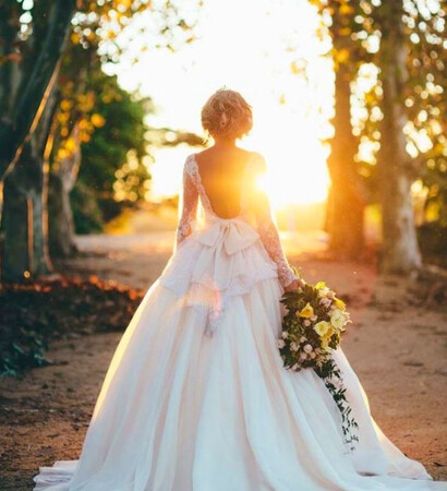 weddings, natural and blonde