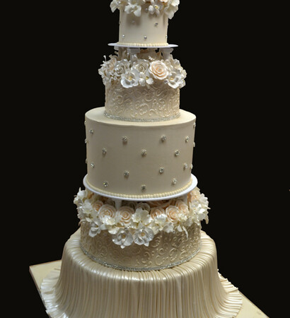cakes, roses and romantic