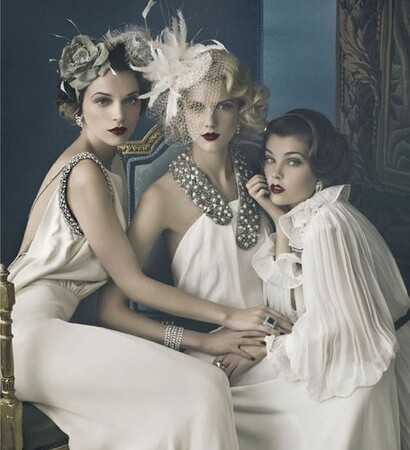 perles, pretty woman and plumes