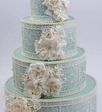 cakes, pastels and fantasy
