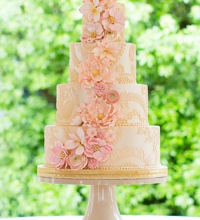 brodery, fantasy and roses