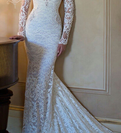 elegant, long sleeved and dreamy dress