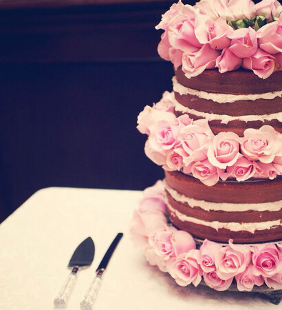 lace, brown and wedding day