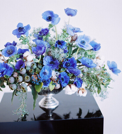 floral design, anemone and centerpiece