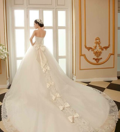 weddinggown, ‎2015weddingdress‬ ‪ and cathedral