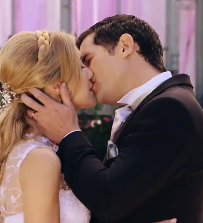 kiss, end and violetta 3