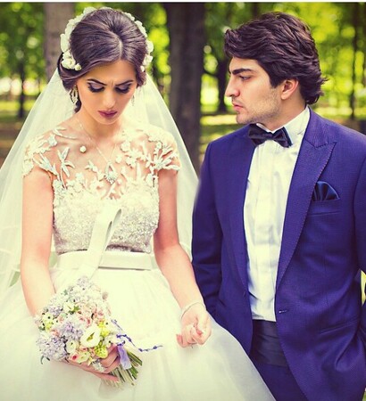 wedding dress, flowers and wedding jewellery