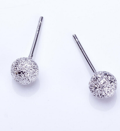 circle stud earrings, round earrings and brushed silver earrings