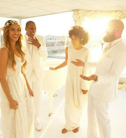 solange knowles, white and queen bey