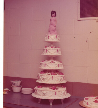 pale, pink and wedding cake