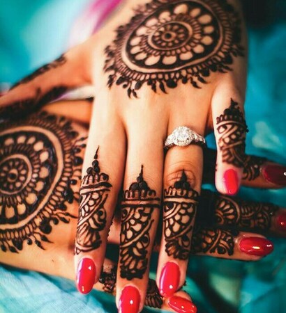 bollywood, red and tjalot♡
