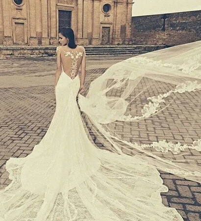 dress, glam and moments
