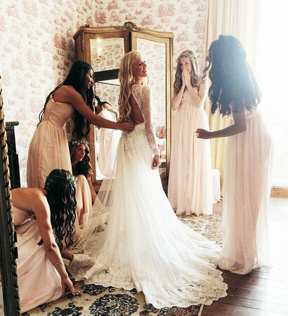 squad, bridesmaids and squad goals