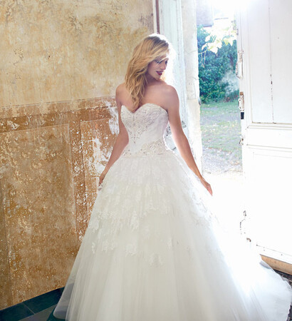 fashion, bridal gown and princess
