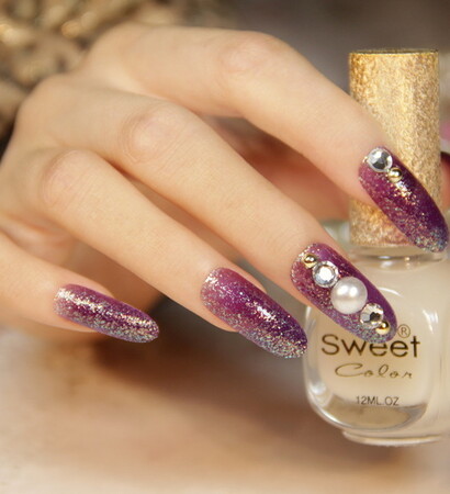 3d nail, purple nails and shimmer nails