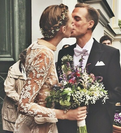 model, Valentino and frida gustavsson