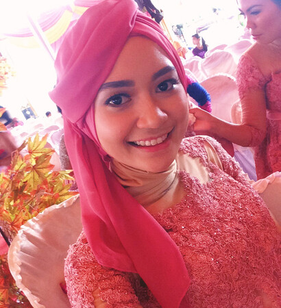 kebaya, party and makeup
