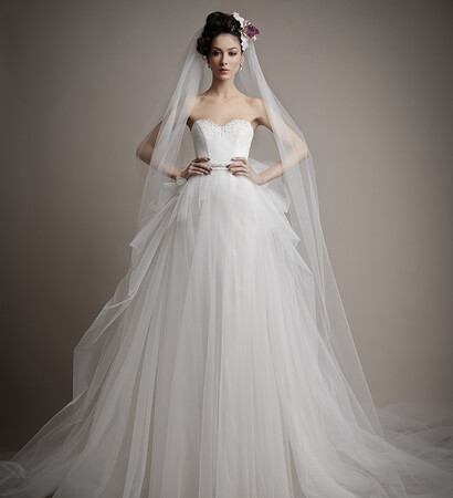 tulle, elegant and wedding dress