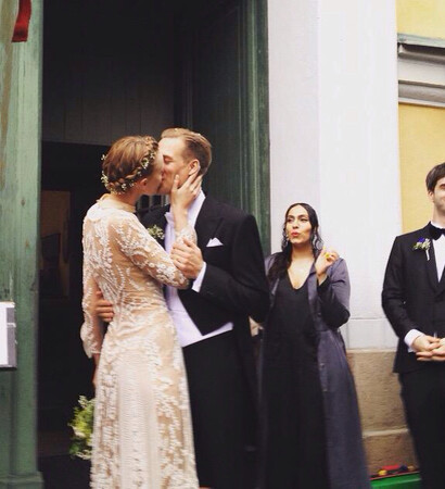 model, frida gustavsson and couple
