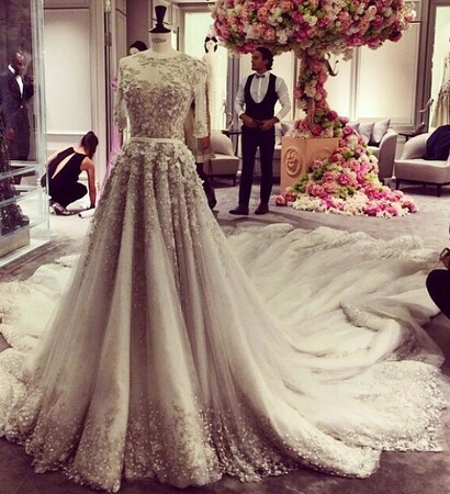 gown, luxurious and ءاية