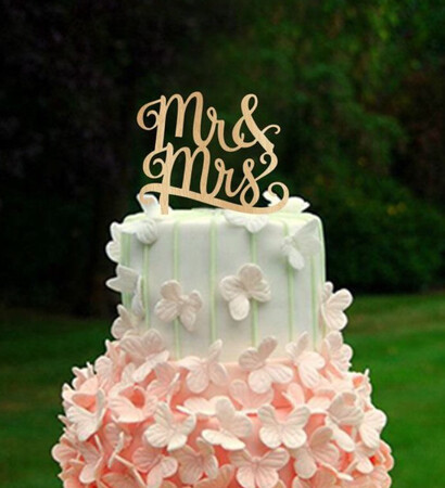 mrs & mr, cake and wedding cake